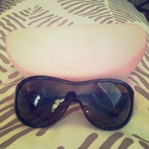 ⬇✨REDUCED PRICE✨⬇Juicy Couture sunglasses