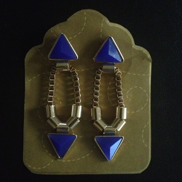Earrings - Picture 3 of 3