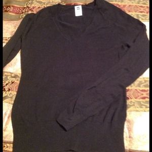 Gap pull over v neck sweater