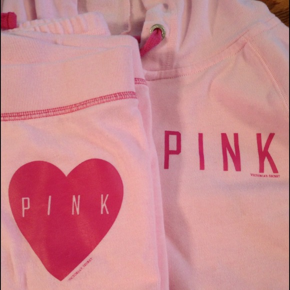 ❌SOLD❌🌸Victoria's Secret Hoodie/Capri Set🌸 - Picture 3 of 3