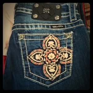 Straight legged Buckle Jeans!!