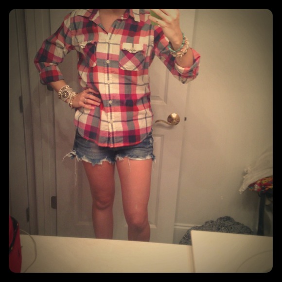 American Eagle plaid shirt!