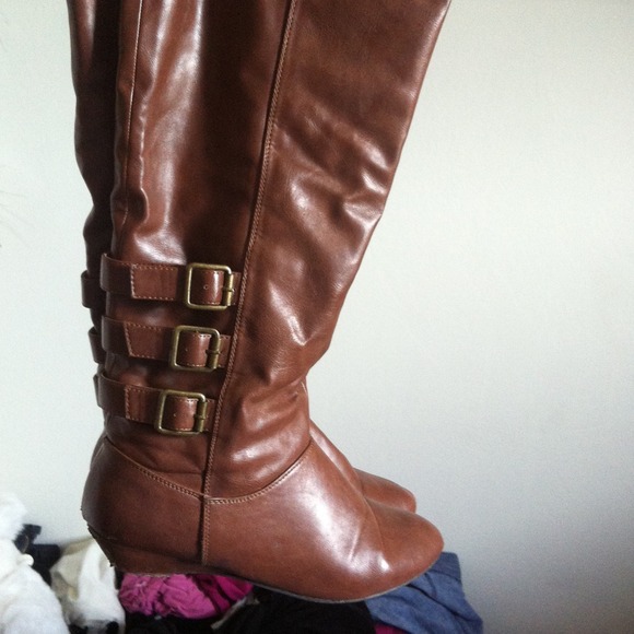 Brown boots