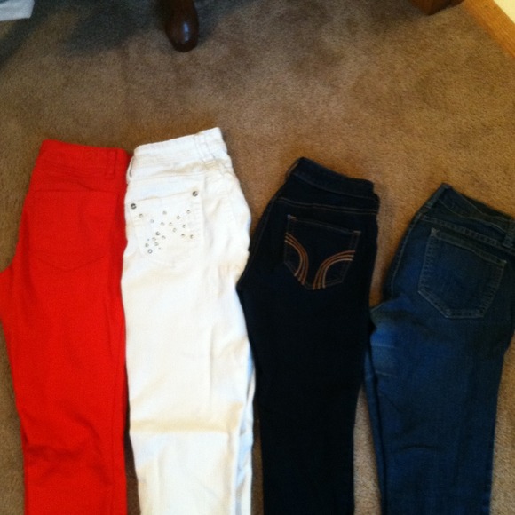 SOLD!!!!❌❌❌❌4 pairs of skinny jeans!!