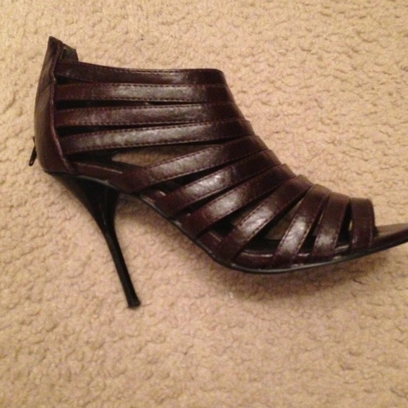 High heels !! Michael antonio amazin shoes - Picture 2 of 3