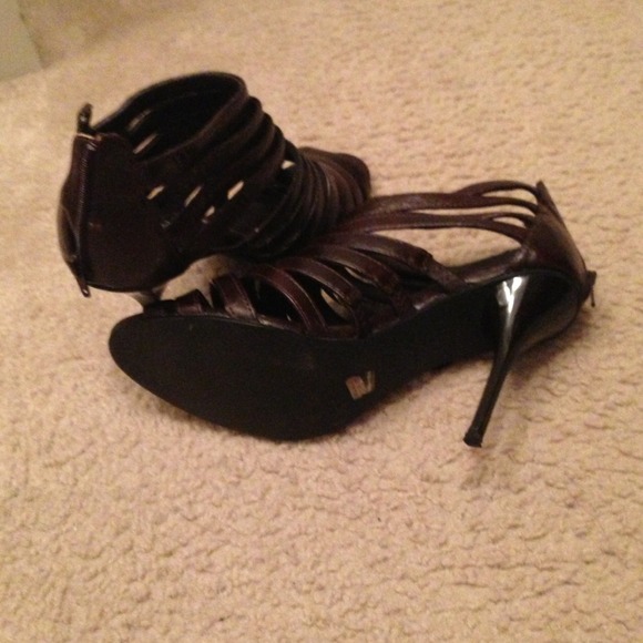 High heels !! Michael antonio amazin shoes - Picture 3 of 3