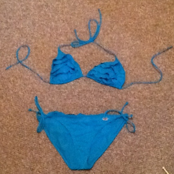Blue bikini - Picture 1 of 1