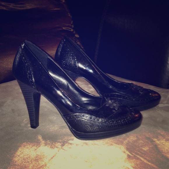 Black Mary Jane heels 7.5
