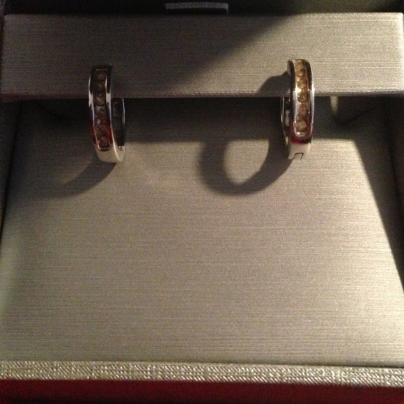 REDUCED!! DIAMOND HOOP EARRINGS IN 10K WHITE GOLD!