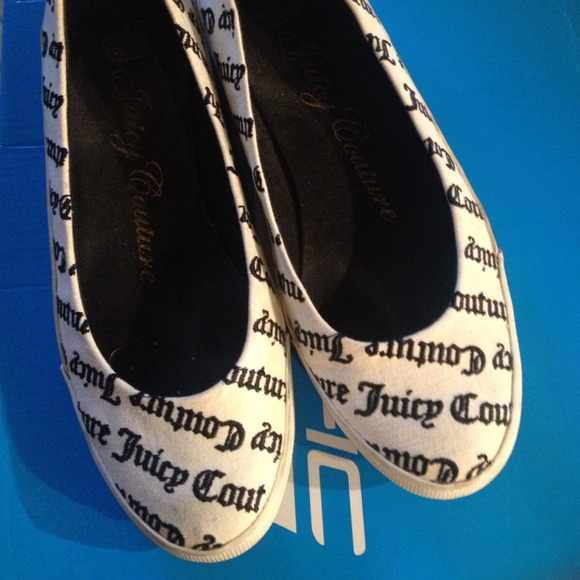 JUICY LOGO FLATS