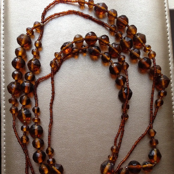 Long brown necklace NWTO