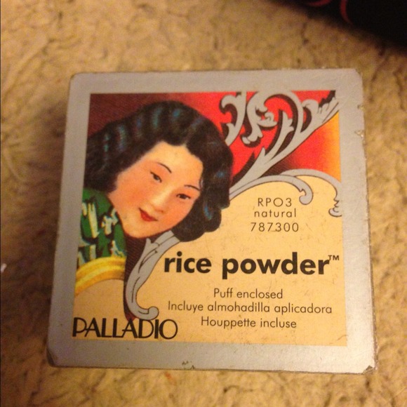 Palladio rice powder foundation