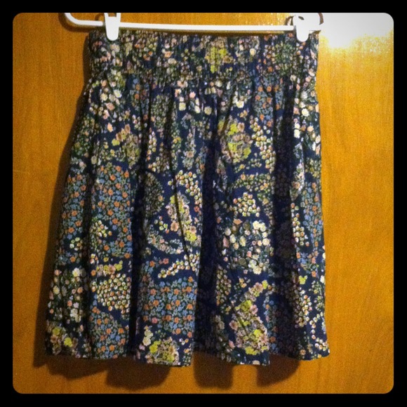 High waisted floral skirt