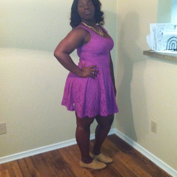 ✋traded✋Purple lace dress - Picture 2 of 2