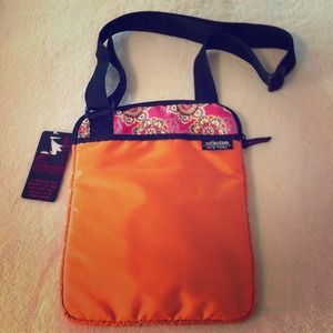 SLEEVE OR CARRIER FOR IPAD, ipad2, iPad mini, nook