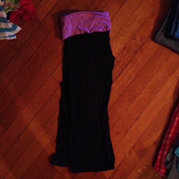 Stretch capris - Picture 2 of 2