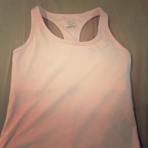 ✔ Dri-Fit pink Nike shirt