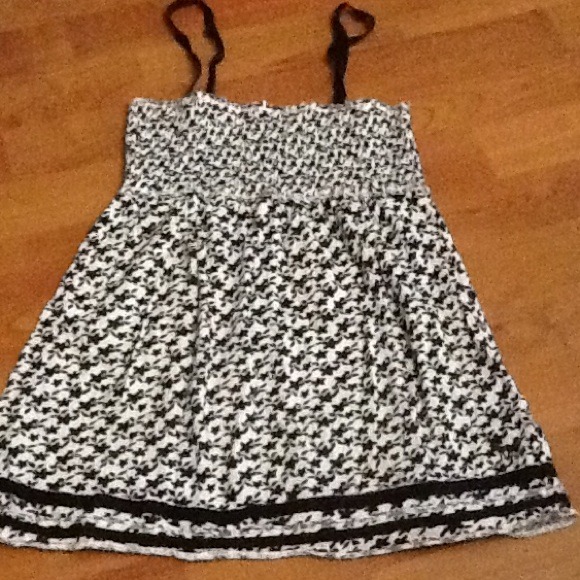 Gorgeous blue and white Abercrombie & Fitch summer