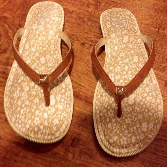 Sperry Topsider -pretty brown flip flops