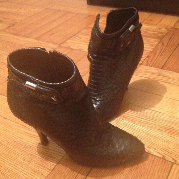 SOLD!!!Burberry python booties - Picture 3 of 4