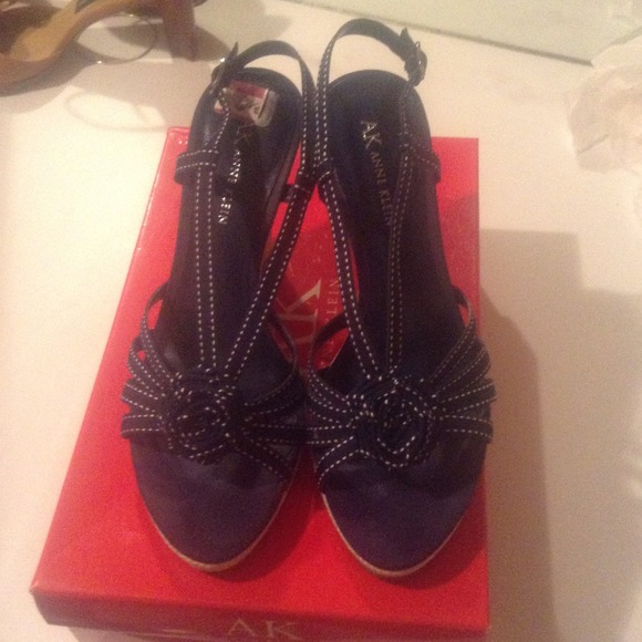 Navy blue with white stitch wedges