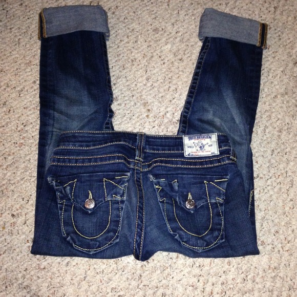REDUCED! True Religion Straight Leg Jeans/ Capris