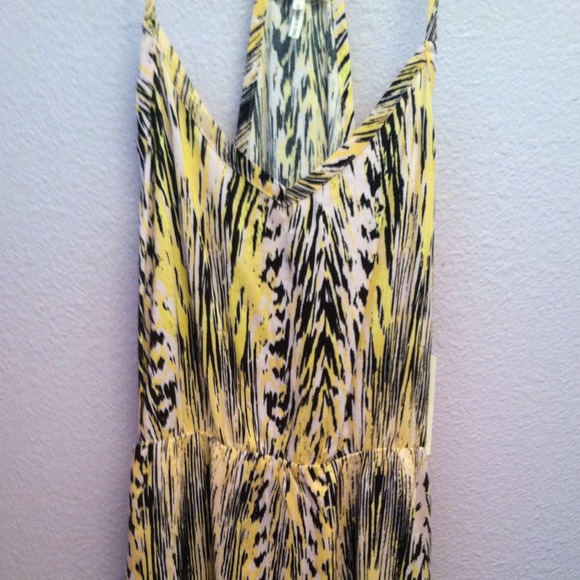 Pink/yellow/black color dress