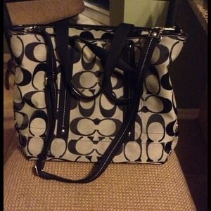 Authentic Signature Coach Travel Tote Bag