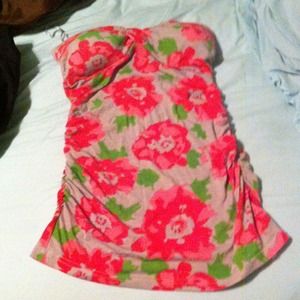 A strapless shirt