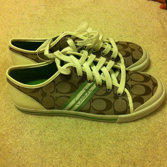 ⛔Sold⛔ Brand new without box coach shoes