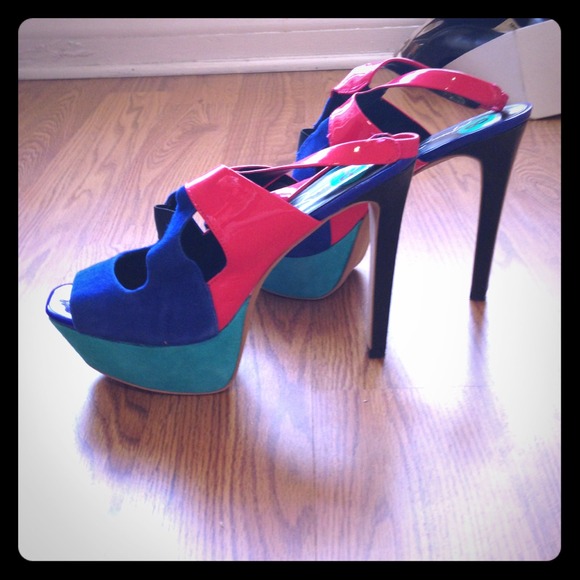 Jessica Simpson Heels