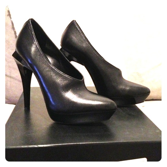 Alexander Wang black leather platform pumpRESERVED