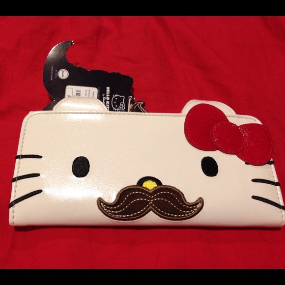 **SOLD**      Sanrio Hello Kitty wallet
