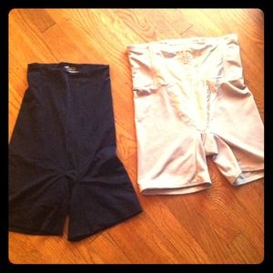 :2 Spanx like garments