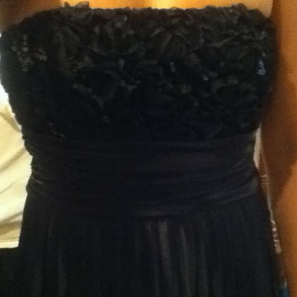 NEW!! Speechless dress.Originally bought for prom - Picture 2 of 4