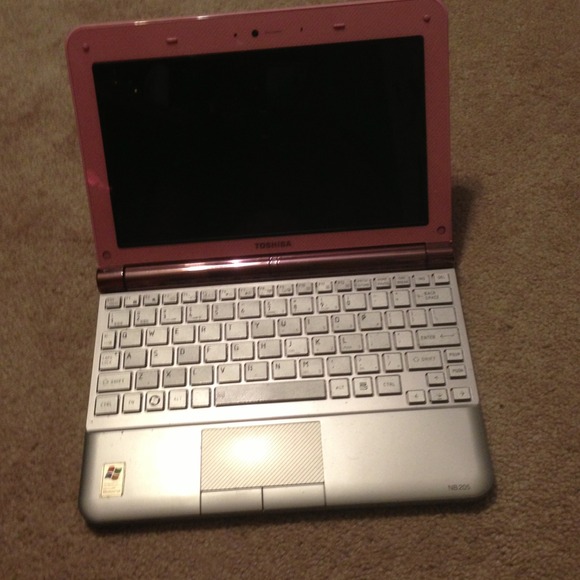 Toshiba Netbook and Boots Bundle