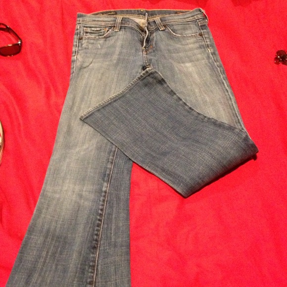 **SOLD**   Citizens of Humanity jeans ($50)