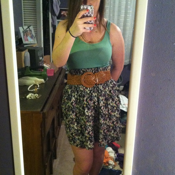 High wasted floral skirt - Picture 1 of 1