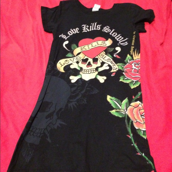 **SOLD**  Ed Hardy t shirt ($25)