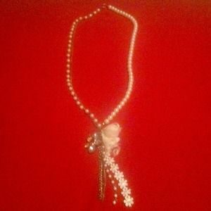 Embellished pearl necklace