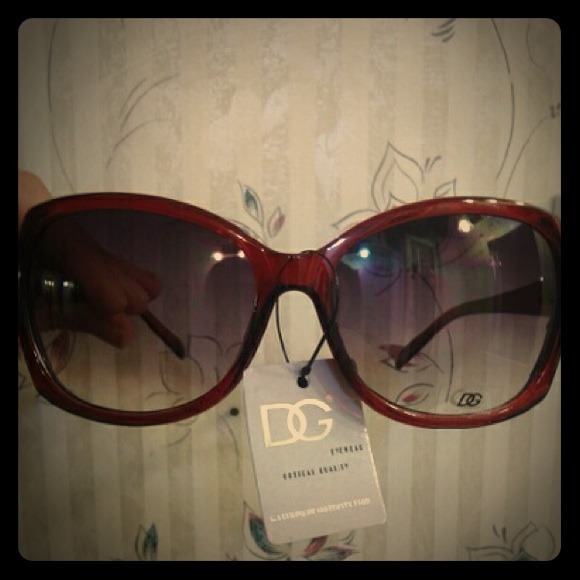 DG red sunglasses NWT BUNDLED!!!