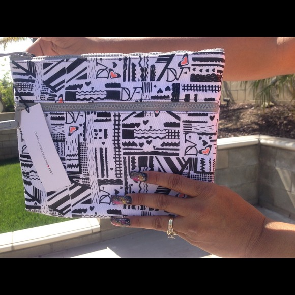 DVF + Roxy Collaboration Clutch