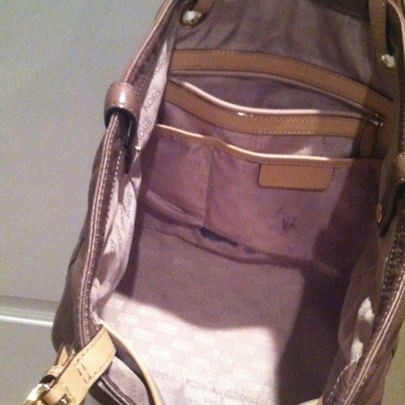 Michael kors purse Sold - Picture 2 of 3