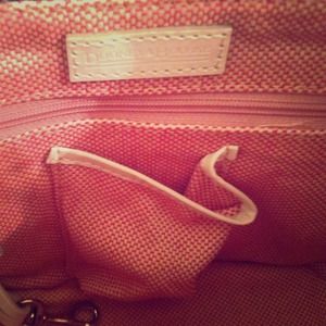 D&B small shoulder purse!(: