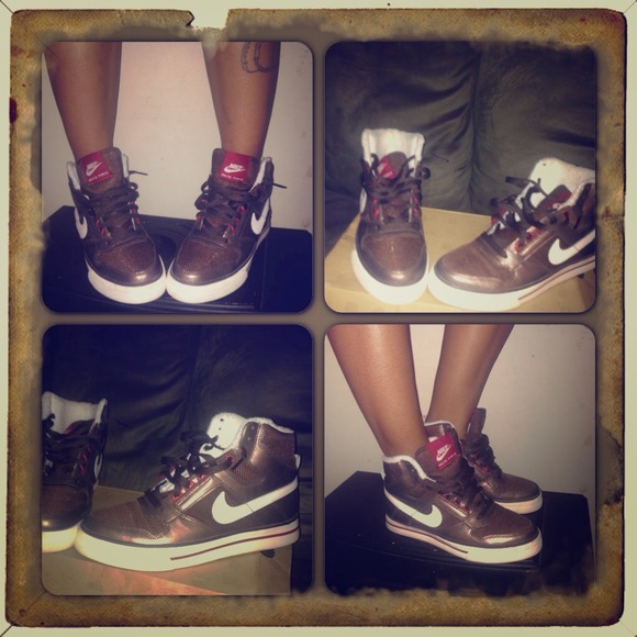 ****SOLD****Nike (Delta Force High)