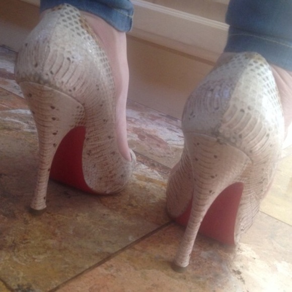 Authentic Christian Louboutin ๐PM EDITOR PICK๐ - Picture 4 of 4