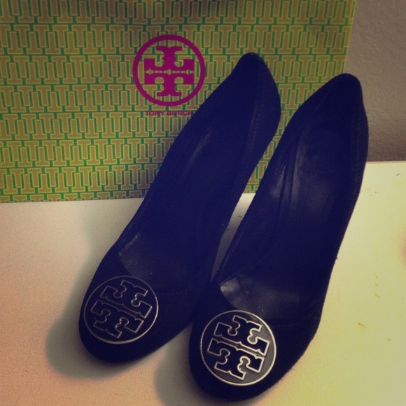 ❌RESERVED❌ Tory Burch Sophie Black Wedges