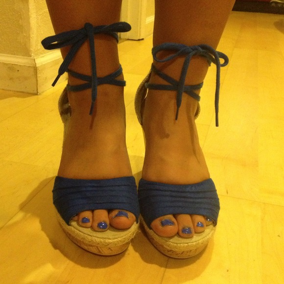 Woman's Shoes