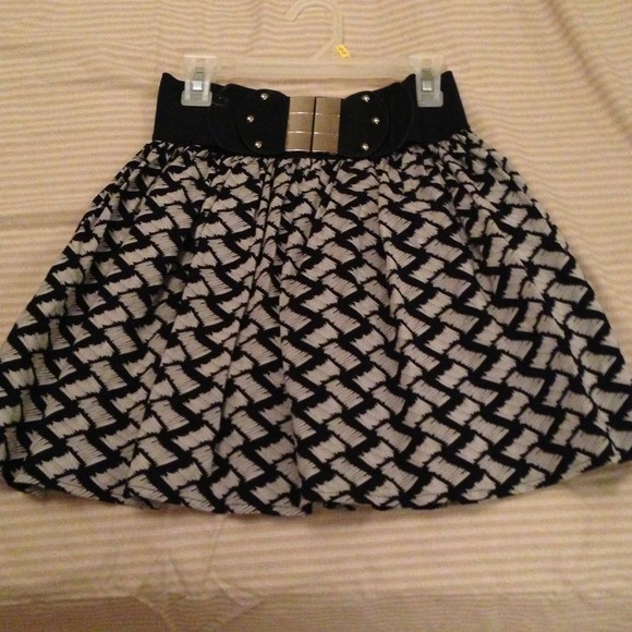 ❤Fixed Price💖Cute Skirt