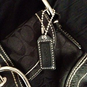 ❤❤Authentic Coach Handbag❤❤